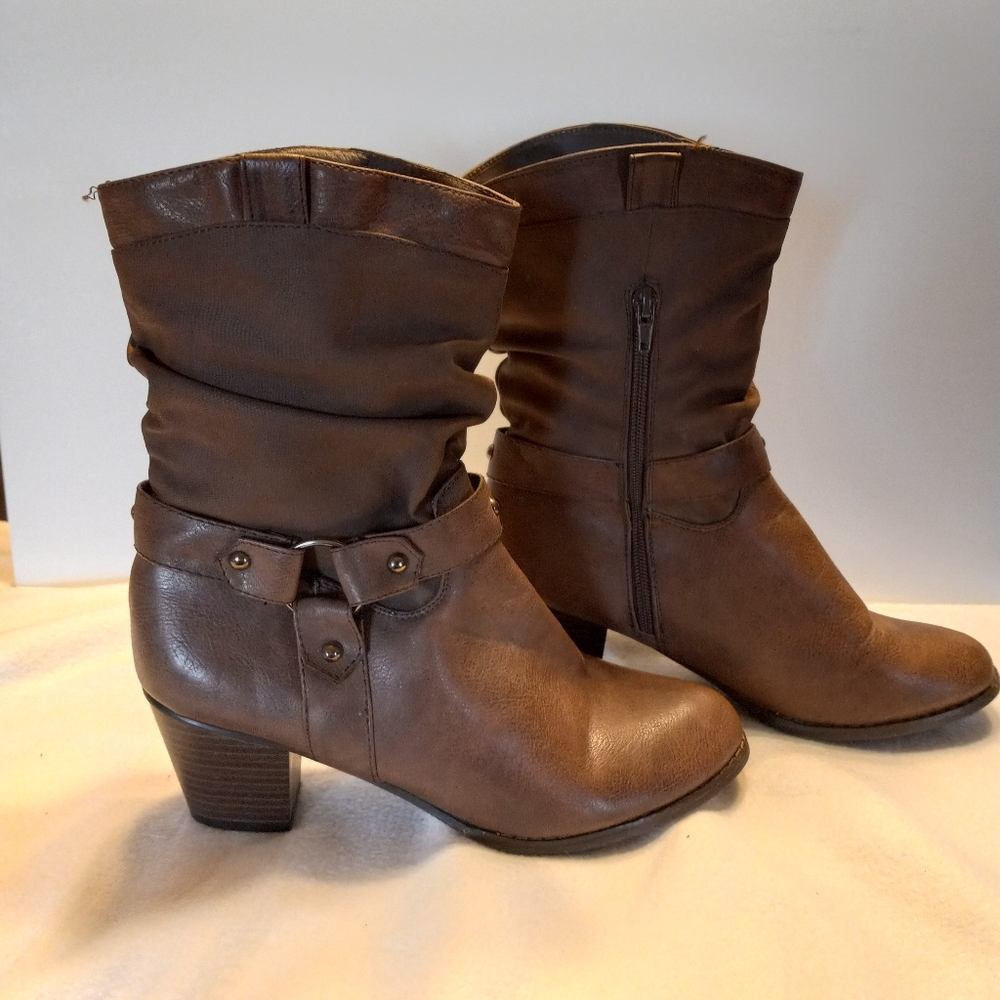 Reneeze Ankle Boots Heel Buckle Western Women's Size 9